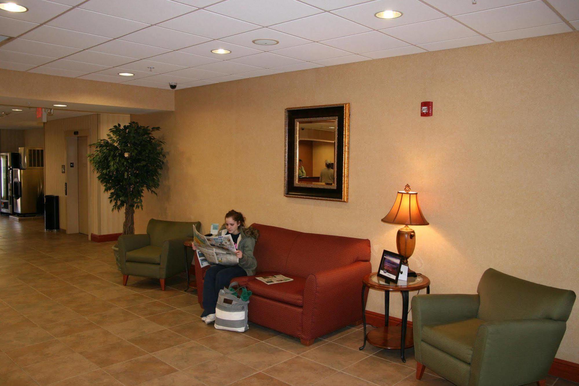 Hampton Inn Belle Vernon Interior foto